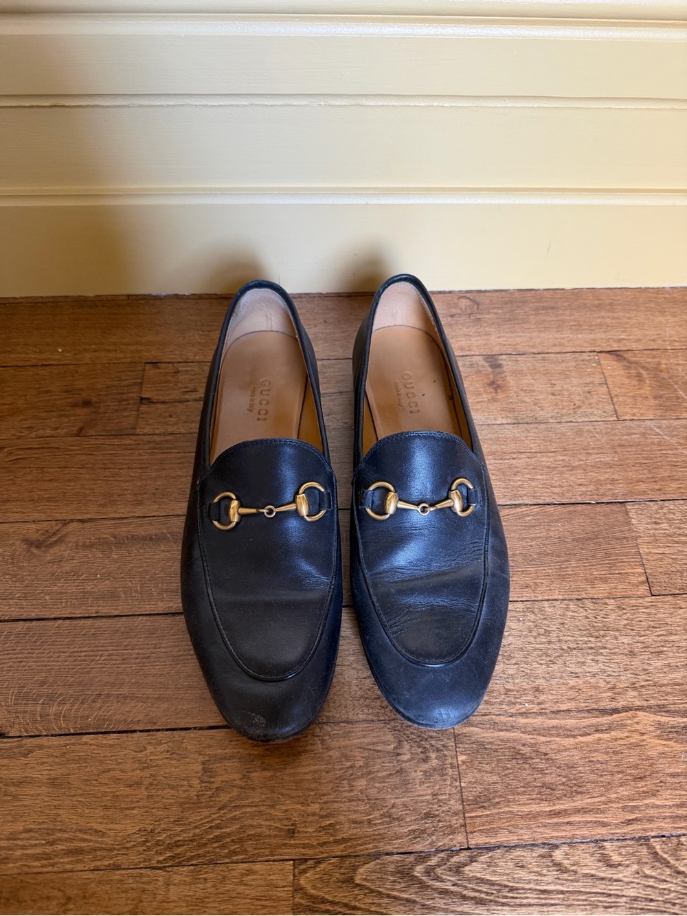 Gucci Black Leather Loafers with Gold Horsebit